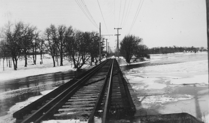 A 1930s view of the Aurora, Elgin & Fox River right-of-way, near the site of today's Fox River Trolley Museum. (Photo by Ed Frank, Jr., Author's collection)