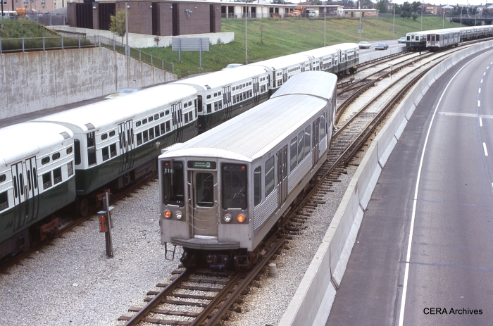 A Douglas-Milwaukee "B" train at Jefferson Park (then the end of the line) in September 1972. (Photo by Philip Horn)
