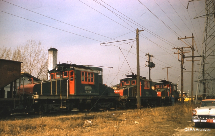 Three North Shore "pups" at work in March 1961, with loco 452 at rear. (Photographer unknown)