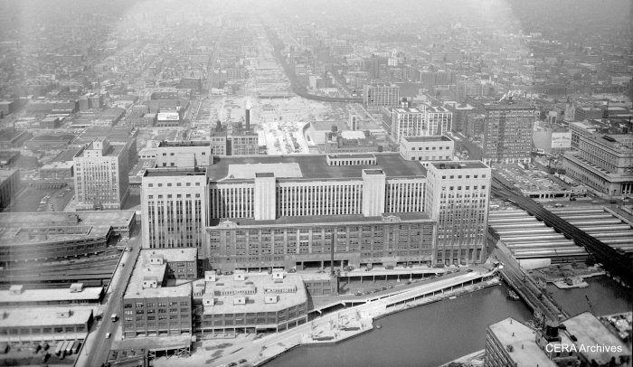 August 11, 1953: "The Congress St. Super Highway. Looking West from above the Post Office." The Garfield Park "L" snakes around at right. As you can see, a space has been cleared for the highway in the middle of the old Main Post Office, but the bridge over the Chicago River has not yet been built. (Photo by Bob Kotalik)