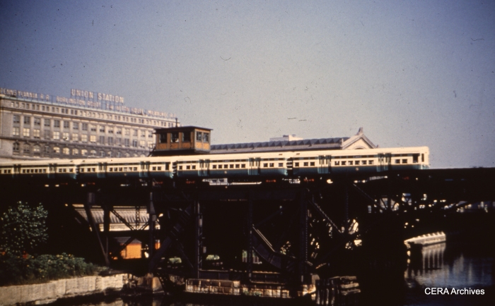 CTA flat-door 6000s cross the Chicago River near Union Station. (Photographer unknown)