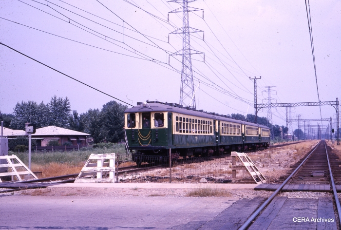 CTA 4269, 4270, 4281, and 4282 outbound at Kostner on July 3, 1966 on a fantrip. (CERA Archives)