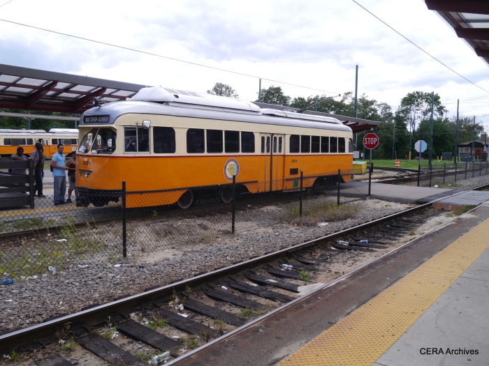 The air conditioned PCCs really look nice in classic orange and white.  With their sealed windows, they remind me of Boston's "picture window" PCCs, which were cars 3272-3321, all now retired.